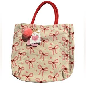 NWT Heart Bow Canvas Tote